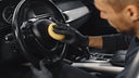 Comment entretenir un volant en carbone ou en Alcantara ?