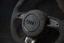 AUDI B8 ALCANTARA VELLEUR, DÉTAILS ROUGES
