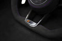 AUDI R8 ALCANTARA REGARAGE DÉTAILS POURPTE