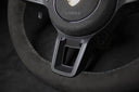Volant Porsche 911 – Alcantara Noir Édition Blackout | LZ Performance